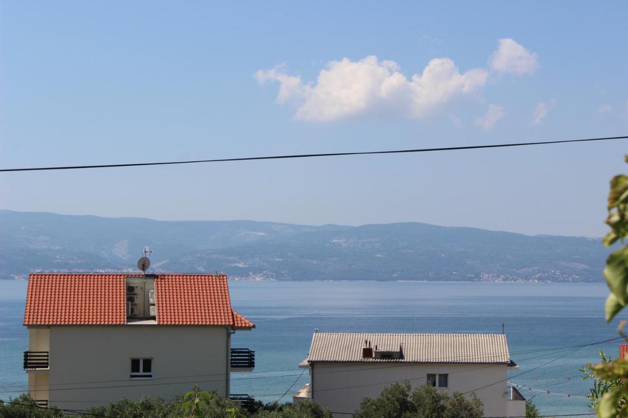 Apartments Petrada Omiš Quarto foto