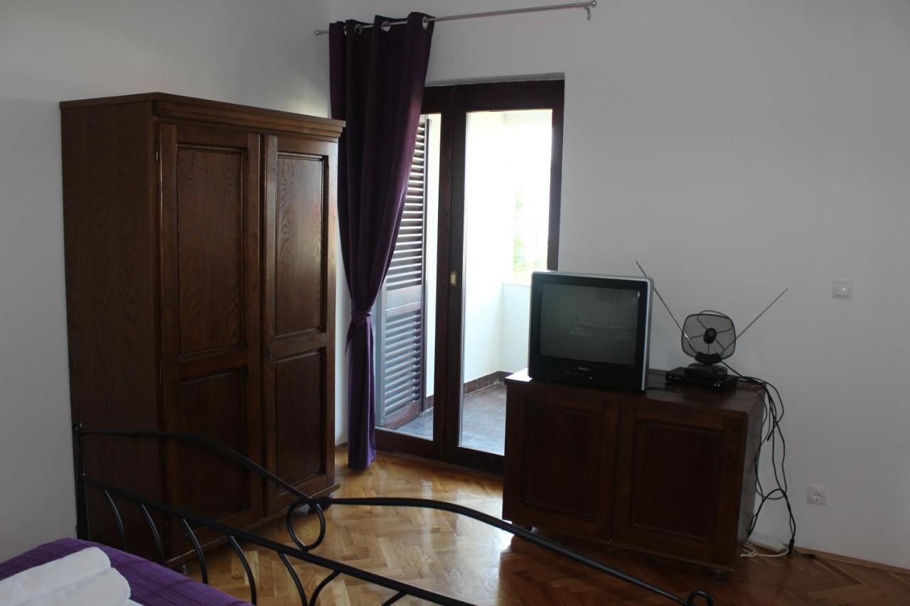 Apartments Petrada Omiš Quarto foto