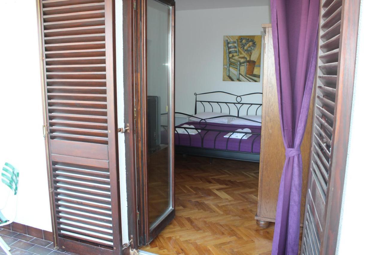 Apartments Petrada Omiš Quarto foto